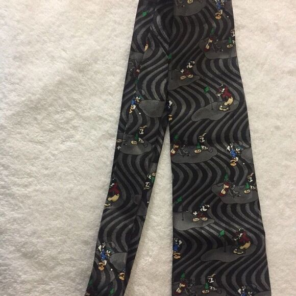 Mickey Unlimited Tie Mickey Mouse Friends Golfing - Picture 4 of 6